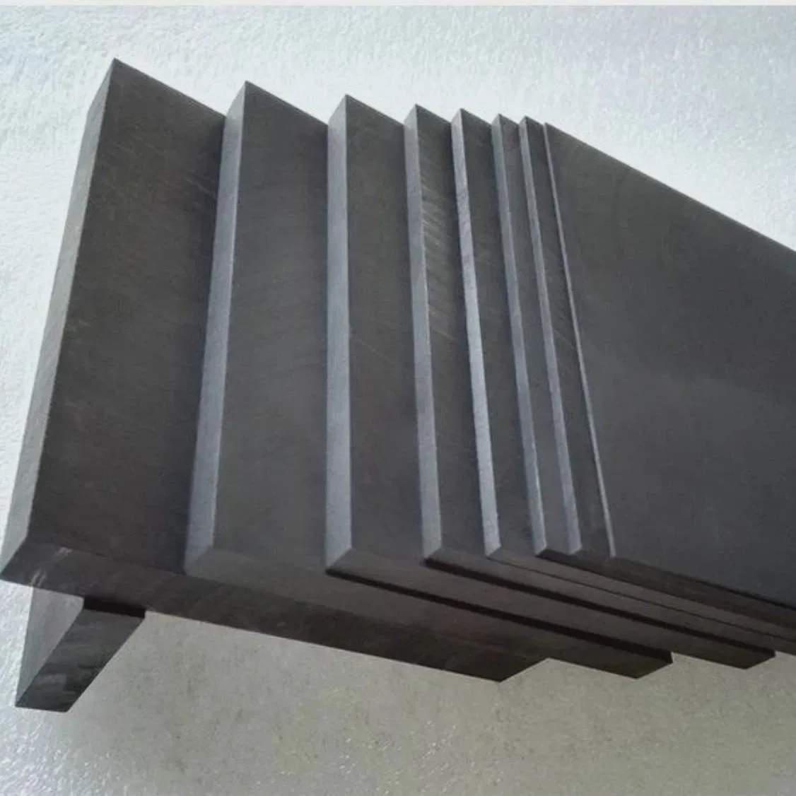 Silicon carbide sheet 40x40x1mm  - 100x100x20mm wear-resistant ceramic plate sic bullet proof sheet ballistic plate
