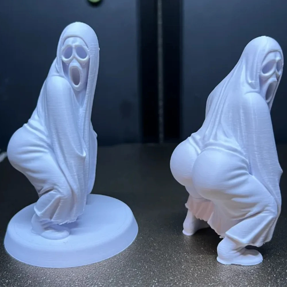 Dancing Butt Ghost Statue Ornament, 3D Printed Butt Dancing Ghost Face Statue, the Butt Dancing Ghost Killer Loves Plumpness and Will Scream in Horror, Halloween Prank Gift, a Scary Decoration, Suitable for Haunted Houses or as a Desktop Decoration, Once Placed on Your Table, This Butt-Filled Killer May Make You Unable to Stop Laughing, Humorous Halloween Decoration Props and Accessories, Perfect Halloween Gift