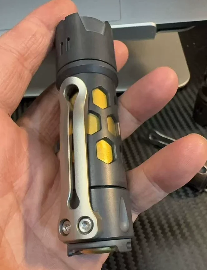 EDC Wontorch honeycomb zirconium alloy version flashlight Outdoor Tools Strong Light Torch Lamp Decompression Toy