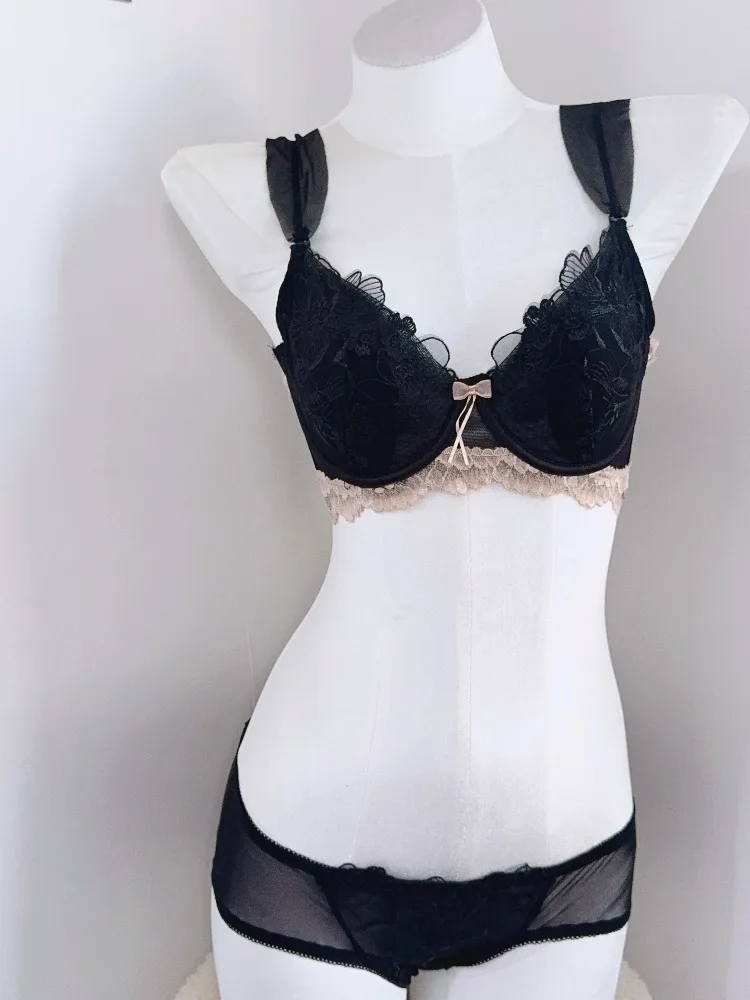 أنيمي المحاصيل الأعلى الصدرية كبيرة التمثال الحد الأدنى رقيقة أرنب الأذن كوب الدانتيل Bralette بحر ضوء دعم مكافحة الترهل الاتحاد AU مجموعة MOYISU AB