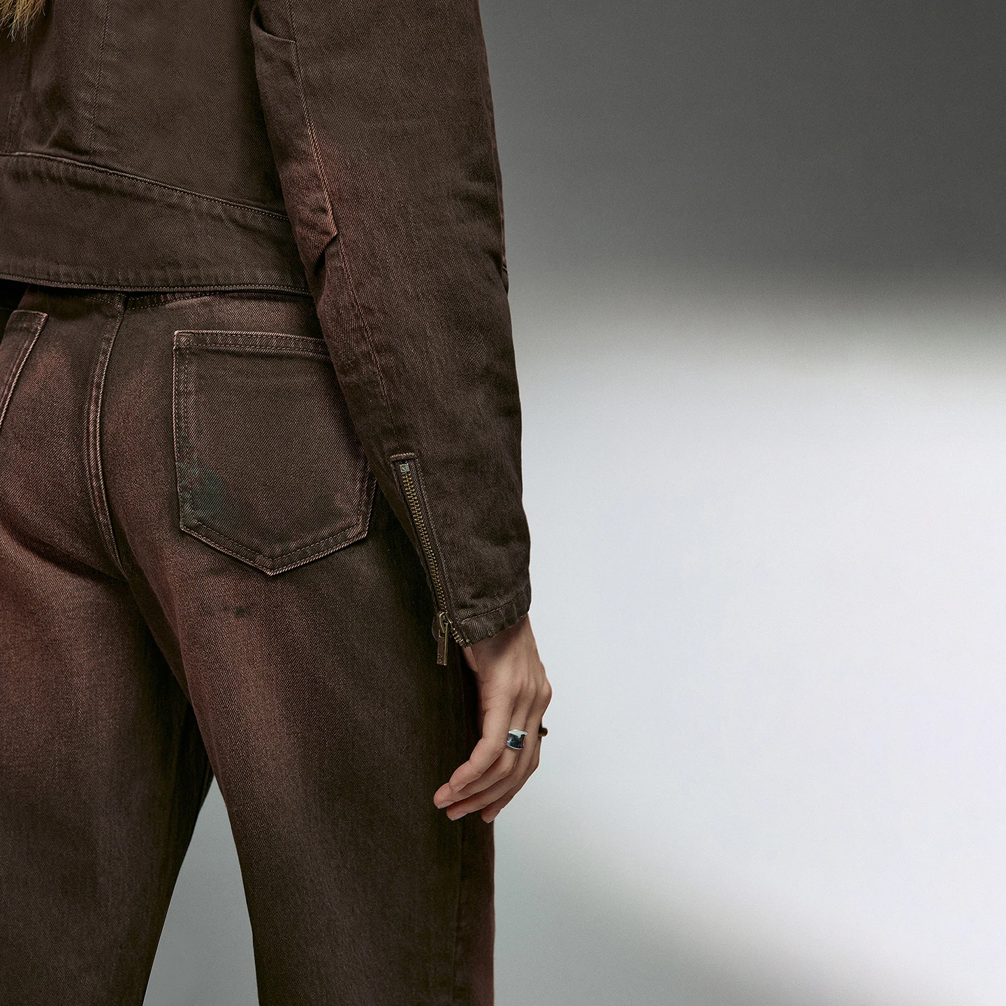 TOYOUTH جينز نسائي متوهج 2025 شتاء جديد سروال متوهج نحيف متوسط الارتفاع #4