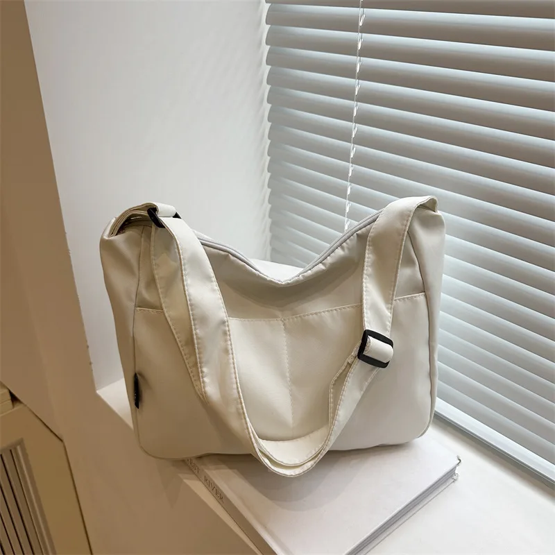 Simple Sports Women Nylon Shoulder Bag Commuter Solid Color Girls Messenger Bags Fashion Large-capacity Ladies Handbags Tote
