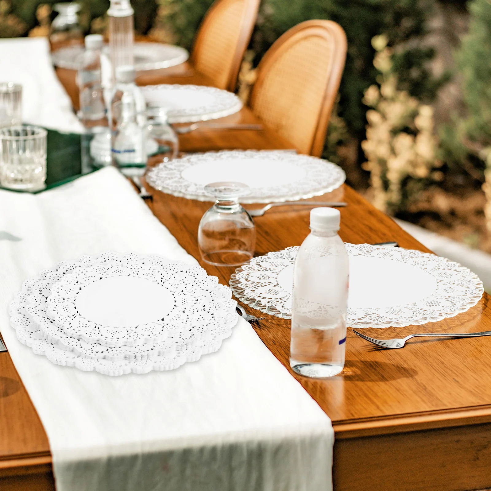 

300Pcs Paper Doilies Round Lace Absorbent Paper Placemats for Fried Food Cakes Desserts Table Use Lace Doilies