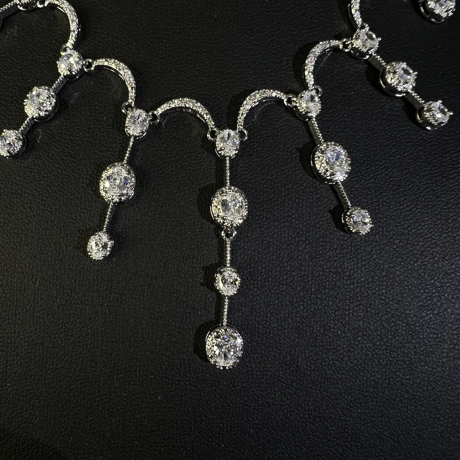 Vintage Zircon Jewelry Set for Women 2026 European And American High-End Light Luxury Earrings And Necklace Combo