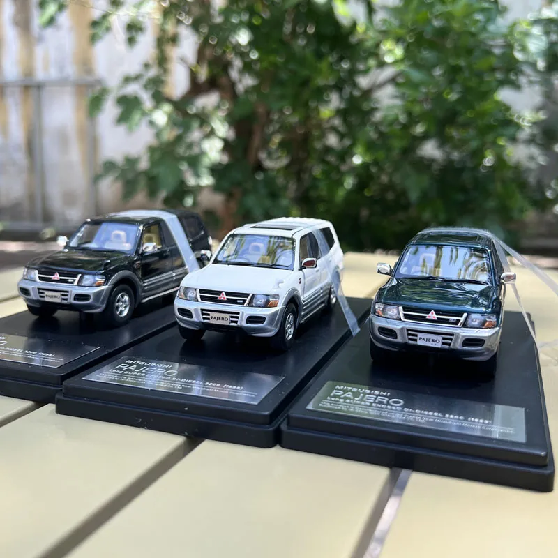 Hi-story ręcznie robione modele samochodów w skali 1:43, MITSUBISHI PAJERO Long Super Exceed DI-Diesel 3200(1999), do kolekcji i ekspozycji