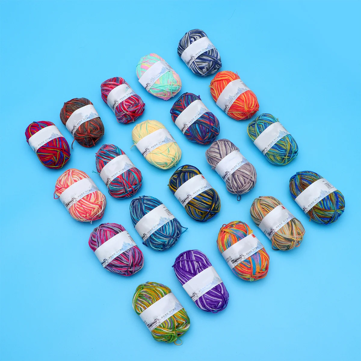 

20pcs Gradient Space Dye Yarn Thick Soft Knitting Yarn For Sweaters Hats Scarves Gloves Hand Knitting Crochet Material Wool