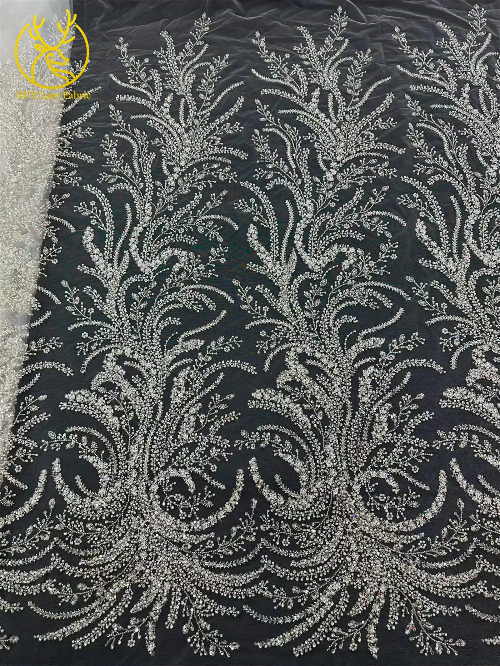 Luxuriöser goldener afrikanischer Pailletten-Spitzenstoff, hochwertiger französischer bestickter Spitzenstoff mit Perlen, nigerianischer Spitzenstoff für Damen-Partykleider – Detail 6