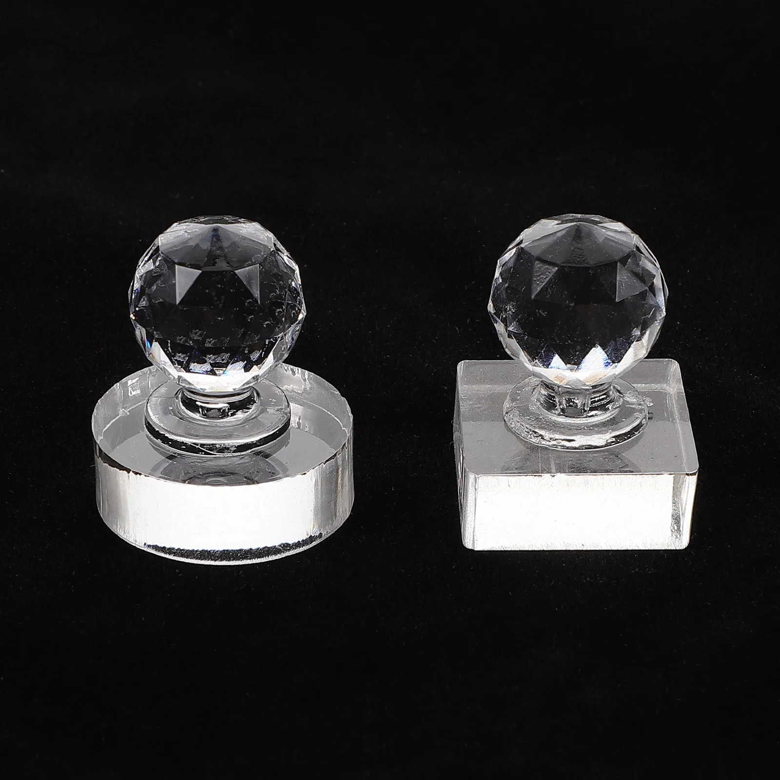 

2Pcs Pressed Powder Stamper Tool for Eyeshadow Blush Highlighter Brow Repair with Interchangeable Molds Travel Friendly Kit