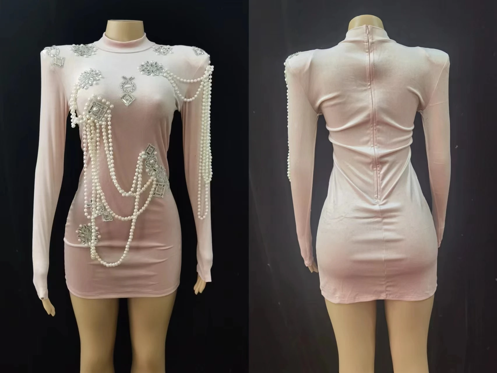 Designer fluwelen damesjurk met parelkettingen, diamanten kralen, lange mouwen, stijlvolle mode, hoge kwaliteit 2024-stijl