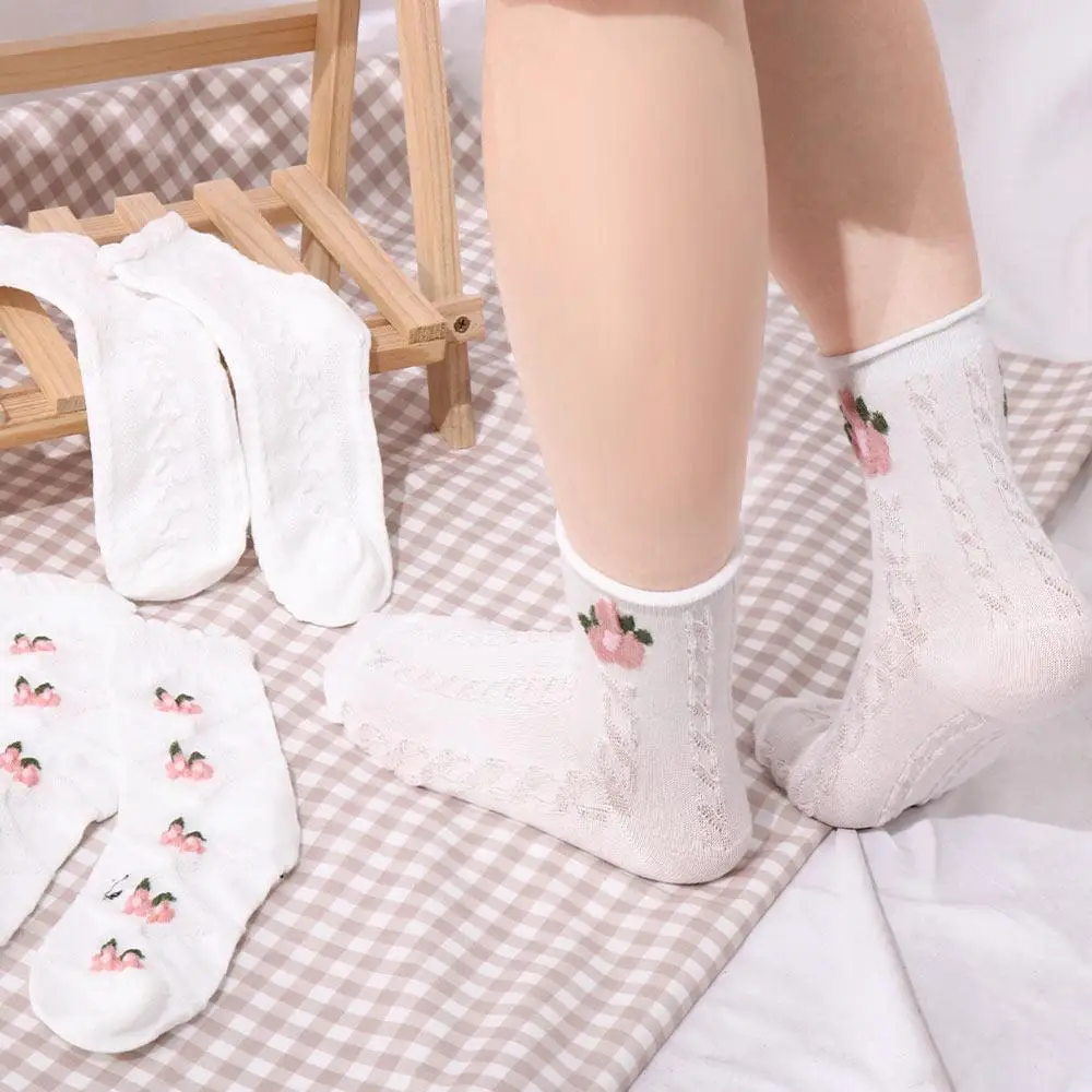 Sweet Kawaii Lattice Lace Female Harajuku Flower Socks Female Hosiery Middle Tube Socks Women Socks