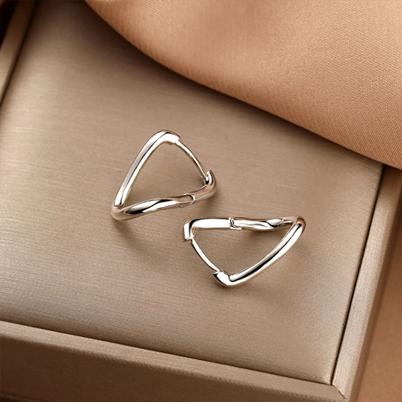 Simple Silver Color Irregular Geometry Hoop Earrings For Women Vegetarian Circle Advanced Ear Buckle Daily Jewelry Accessories