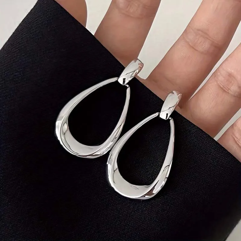 Einfache geometrische Ohrringe im französischen Stil für Damen, modisch, luxuriös, Tropfenohrring, tägliche Party, Urlaub, Schmuck, Geschenke, 2026 neu
