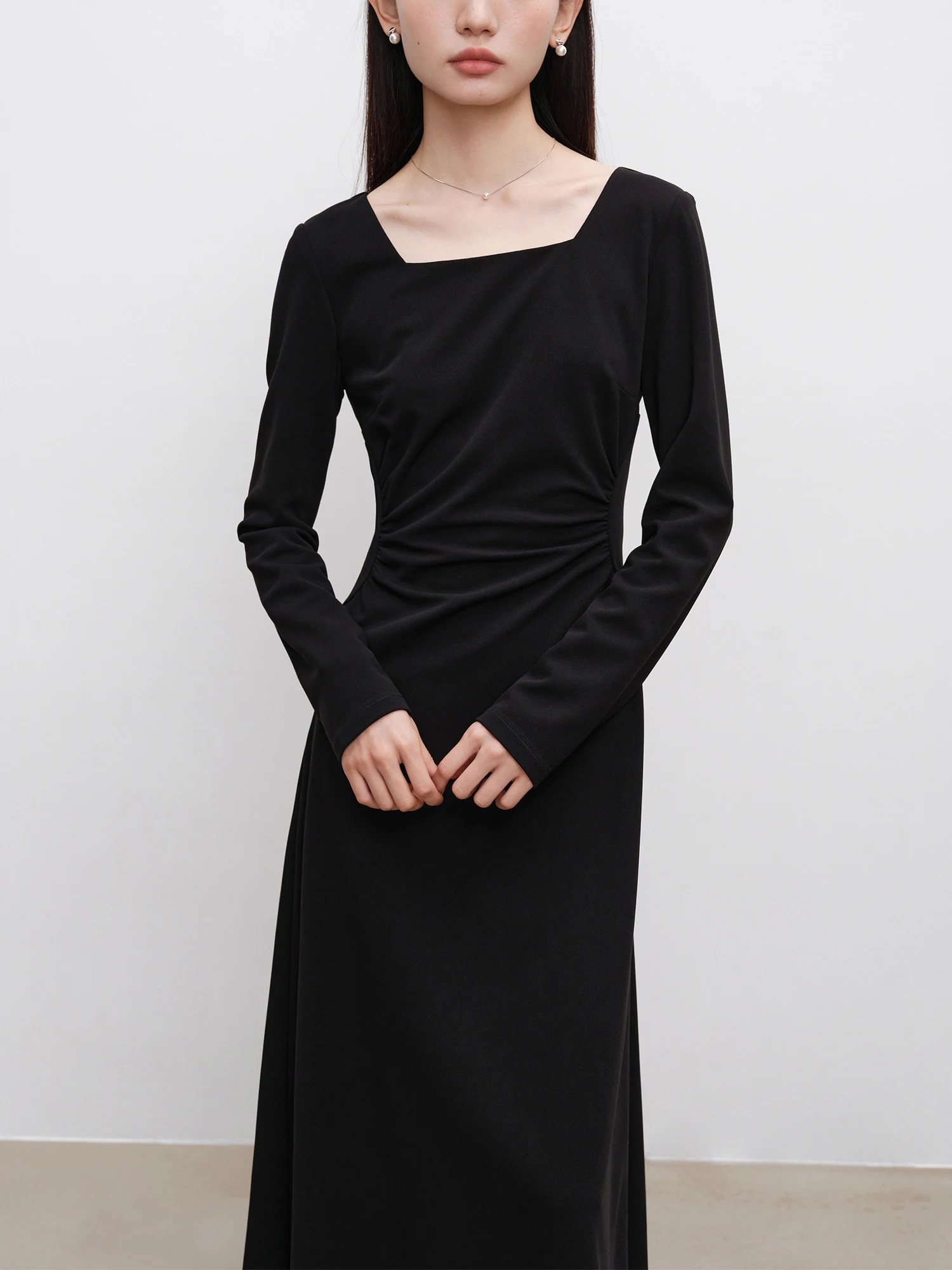 ZIQIAO Women Temperament Square Neck Dress Autumn New Long Sleeve Black Office Lady Side Zipper Long X-LINE Dresses 24ZQ93173