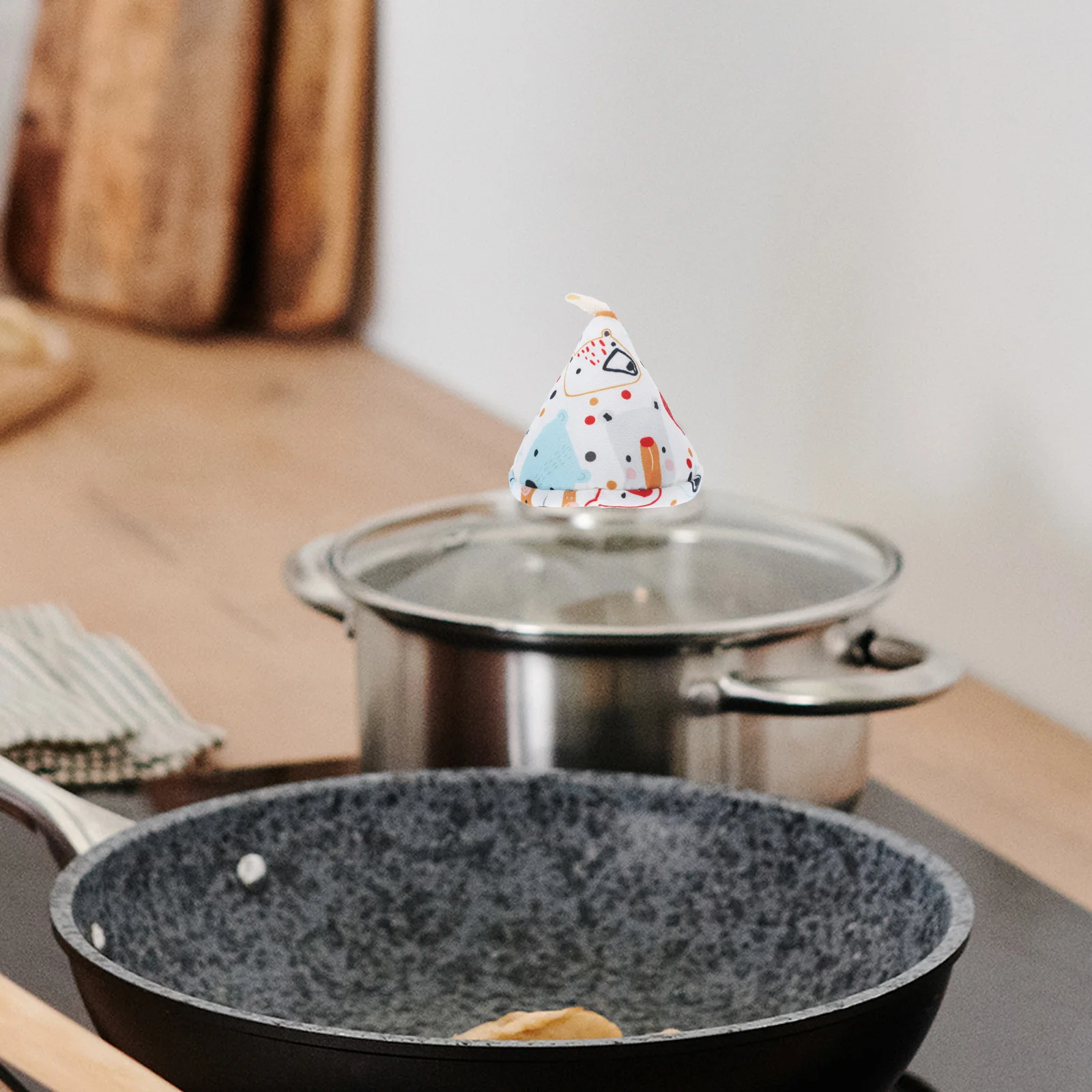 

Pot Lid Knob Protector Anti Scalding Cartoon Bear Polyester Cotton Kitchen Gadget Triangular Shape Cooking Pot H Cover