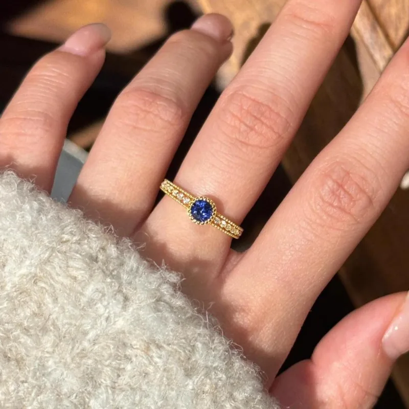 ضوء الفاخرة المتخصصة تصميم الشعور مزاجه السبابة الدائري الملحقات تقليد الياقوت خاتم صغير رائعة الزركون المجوهرات