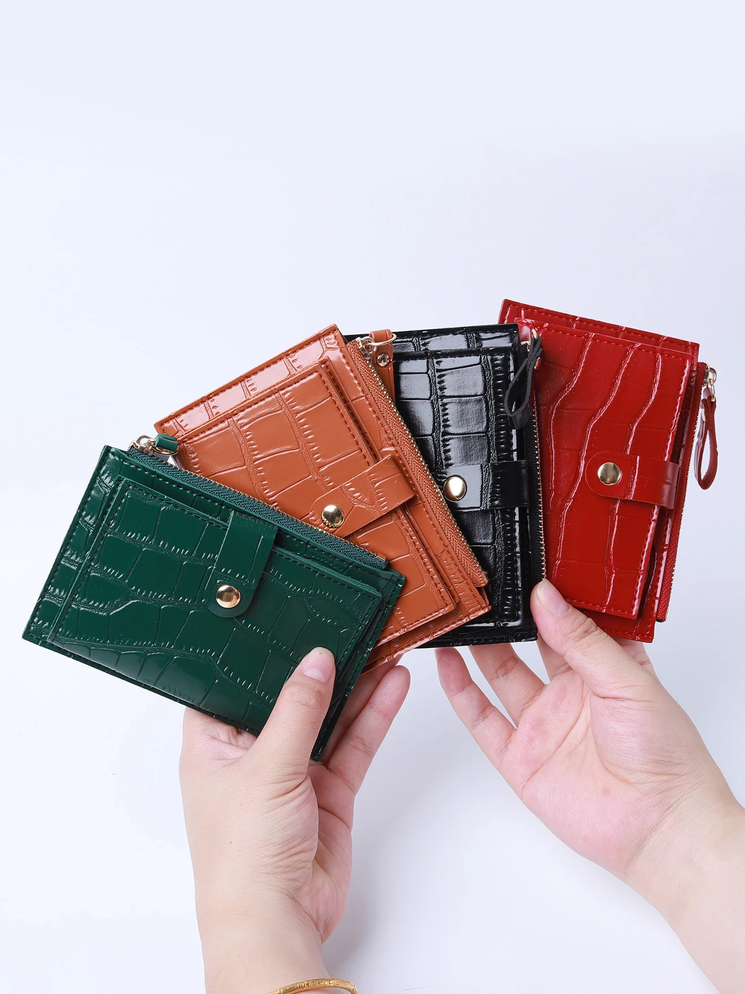 Mini Minimalistischer PU-Leder Kartenhalter für Damen, Stilvolles Krokodilmuster, Kreditkartenhalter, Kleine und Tragbare Geldbörse mit Reißverschluss – Detail 11