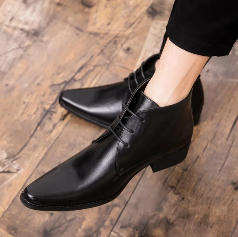 New Leather Men Boots Business Casual Winter Autumn Lace-up Pointy Ankle Boot Male Fashion British Knight Boots Black Brown