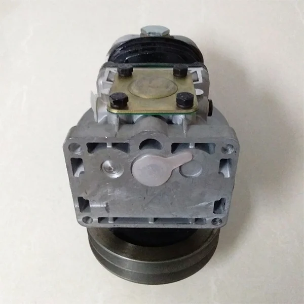 قطع غيار محرك الديزل المباشر من المصنع عالي الجودة F4L912 FL912 محرك 0117 3863 ضاغط هواء لـ Deutz