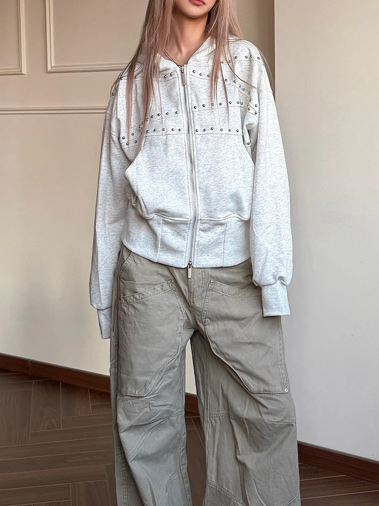 Modischer dunkelgrauer Zip-Hoodie für Damen, schick gewaschen, mit Metallnieten-Verzierung, langärmelige Kapuzenjacke, Herbst, Damen-Streetwear für den Alltag 2026 – Detail 8
