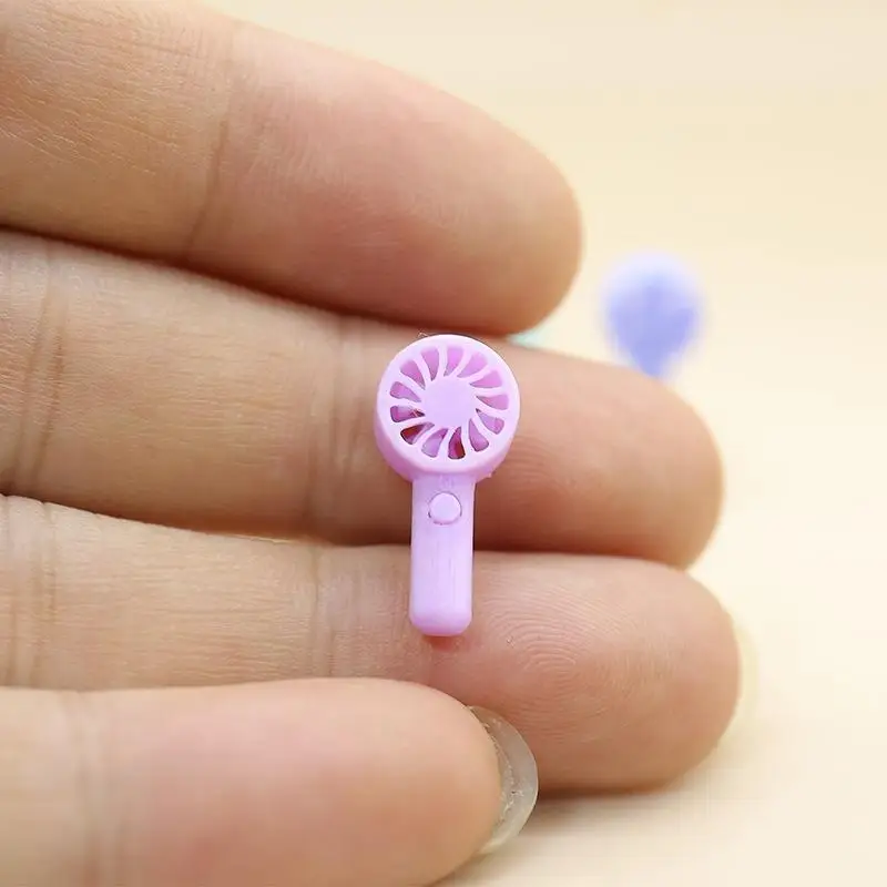 Mini Handheld Fan Model 1/12 Dollhouse Simulation Furniture Dolls House Living Scene Decoration Accessories