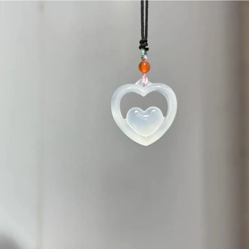 

White Agate Chalcedony Heart-to-heart Women's Jade Pendant