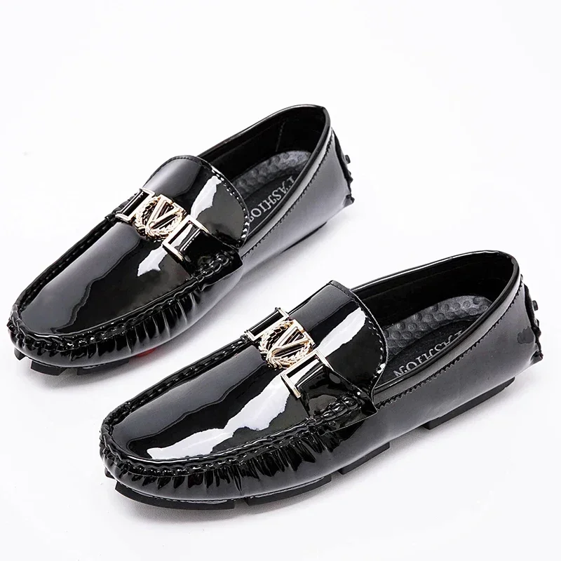 New Cool Male Formal Dress Shoes Black Silver Casual Moccasin Shoes for Men Breathable Youth Fashion Popular Driving Shoes