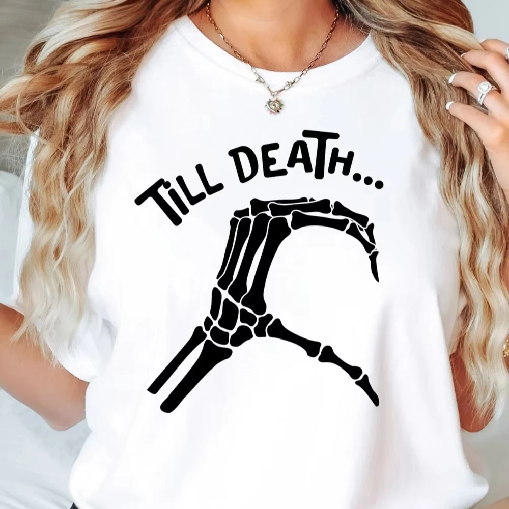 2026 Fashion Halloween Couple Shirt Funny Spooky Season Tee Skeleton Tshirt Cute Gift Unisex Couple's Mat