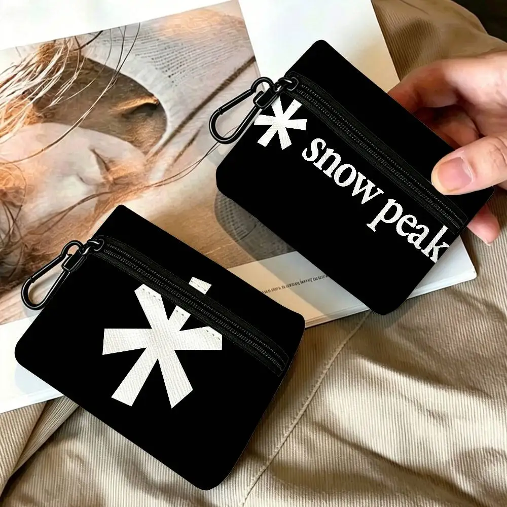 Outdoor WILD S-Snow Peak Lightweight Oxford Fabric Coin Purse Carabiner Hook Design Mini Card Key Organizer Bag