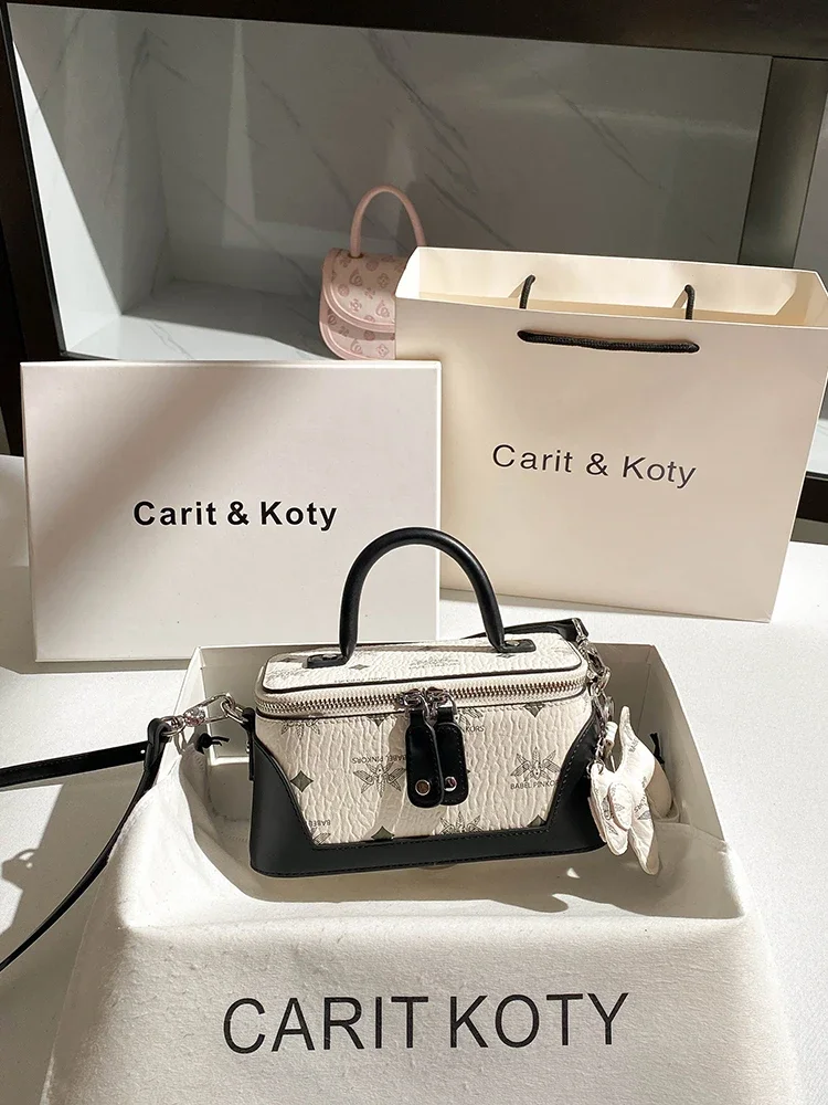

Retro and Luxury Makeup Bag with Delicate Decoration Flower Printing Women's fashion and Versatile Handheld Crossbody Bag