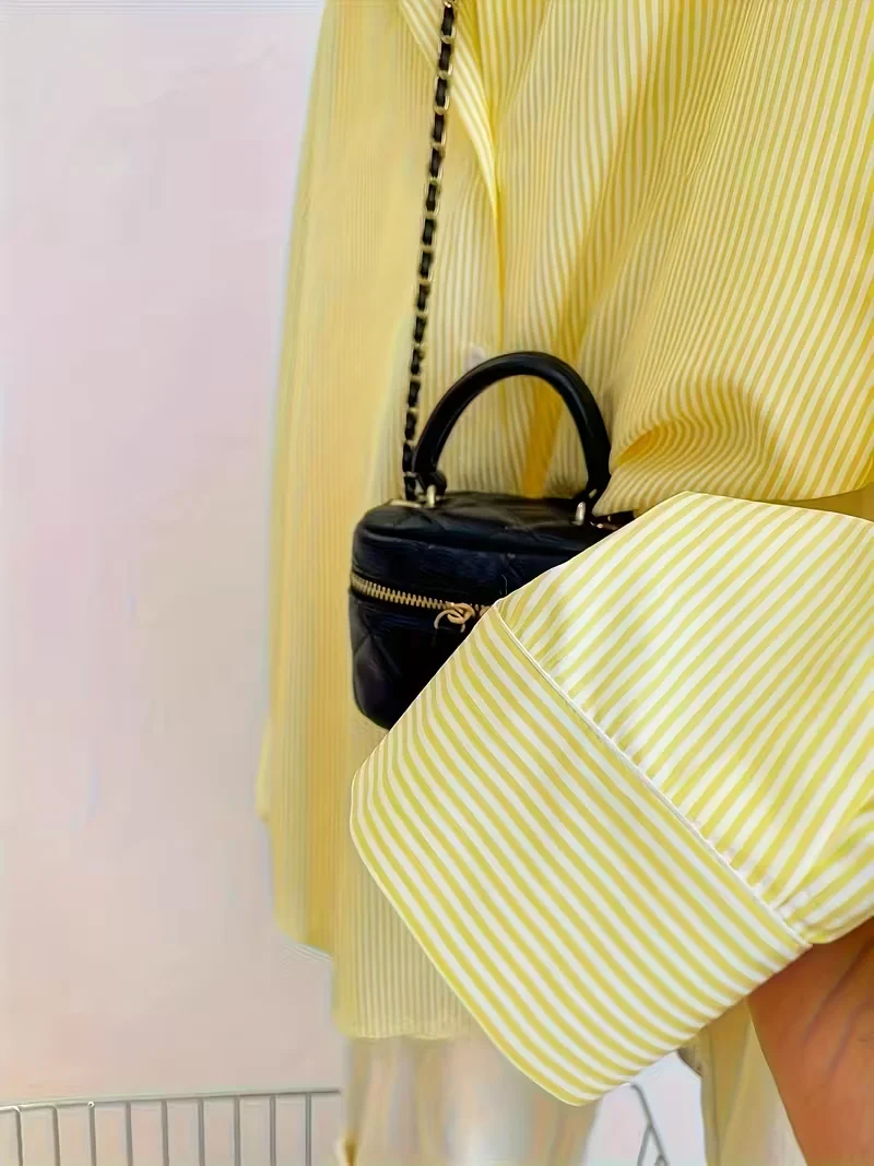 Camicia casual a maniche lunghe con bottoni sul davanti e stampa di cavaliere a righe da donna