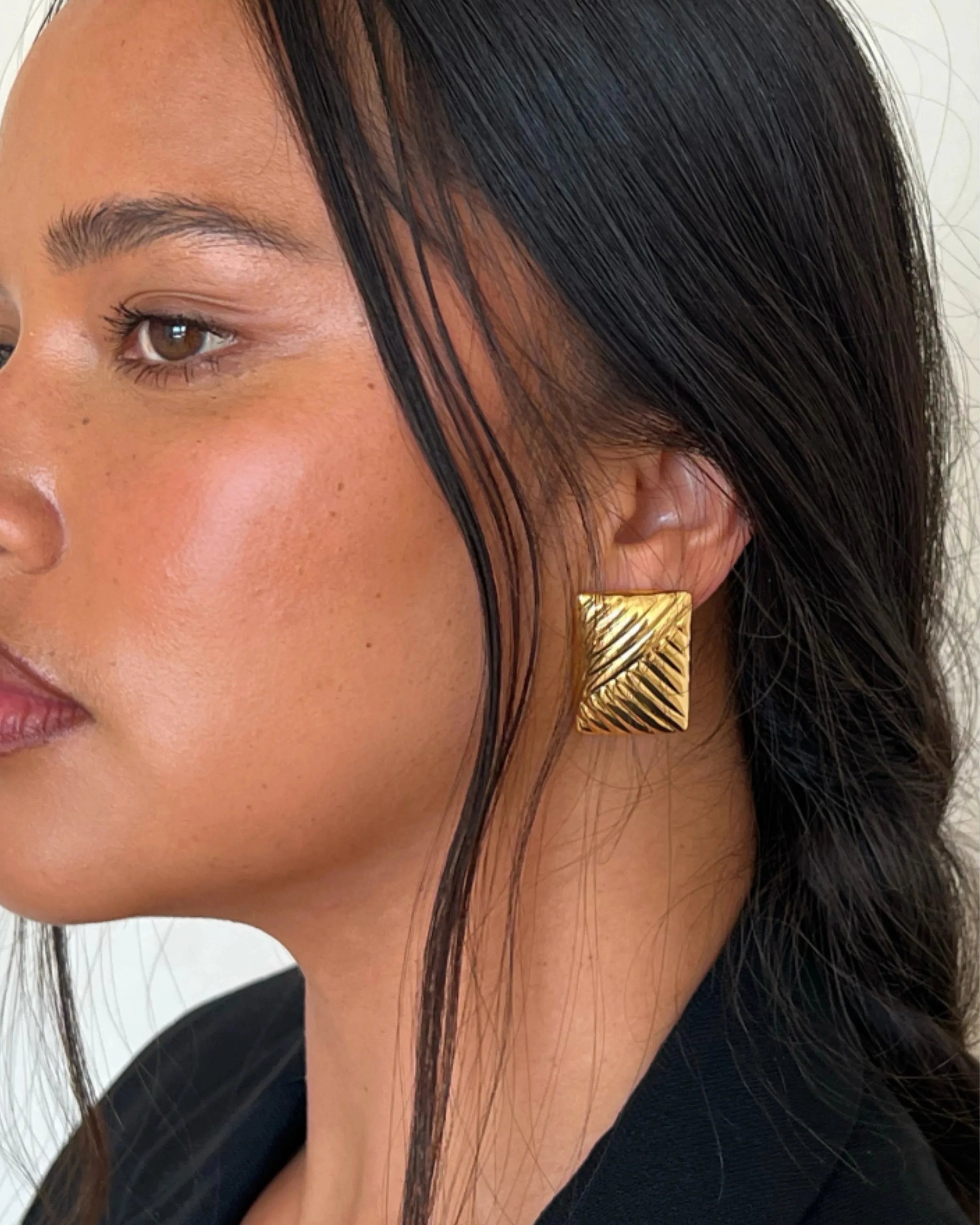 

Miranda Stainless Steel Casting Technology Geometric Stud Earrings Tarnish Resistant Texture Statement Jewelry aretes para mujer