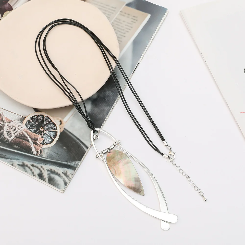 Gothic Necklace With Silver Color Fish Suspension Pendant Vinatge Jewelry For Women Korean Fashion Accessories