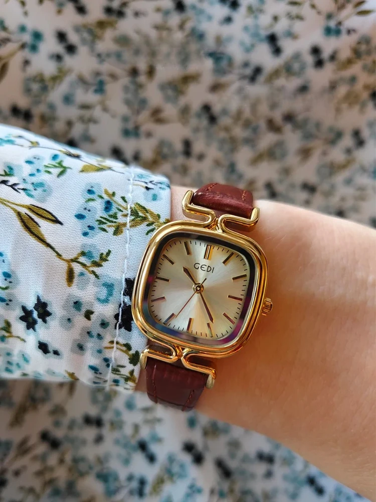 

Vintage Women's Quartz Watch Delicate Square Clock Brown Luxury Waterproof Leather Elegant Women's Watch for Small Wrists