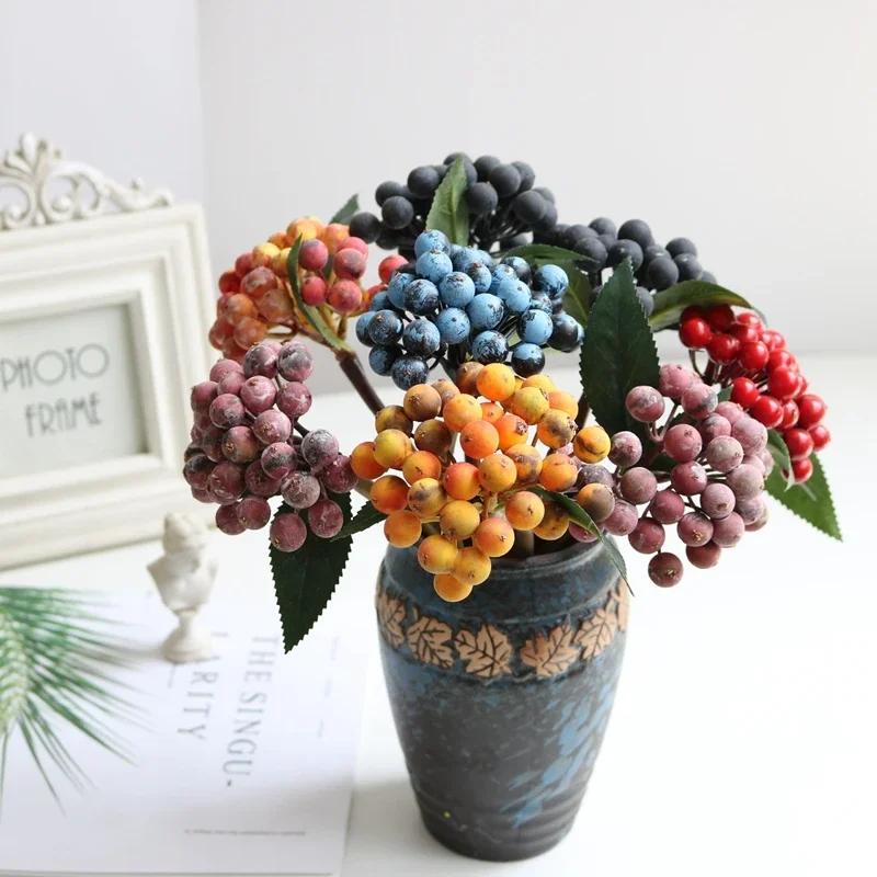 

Berry Artificial Flowers Bouqute Plastic Fake Flowers For Home Decor Christmas Garden Wedding Decoration Faux Plant 장식