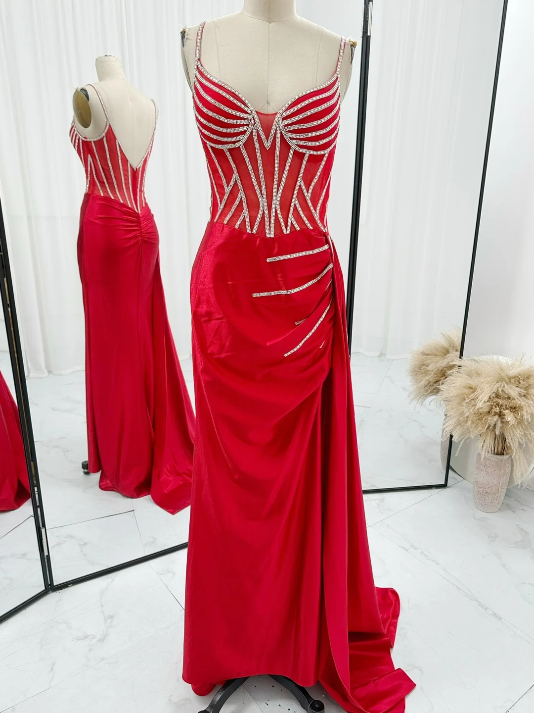 Big Red Banquet Temperature Suspender Open Atmosphere Long Skirt Small Trailer Night Dress M1264