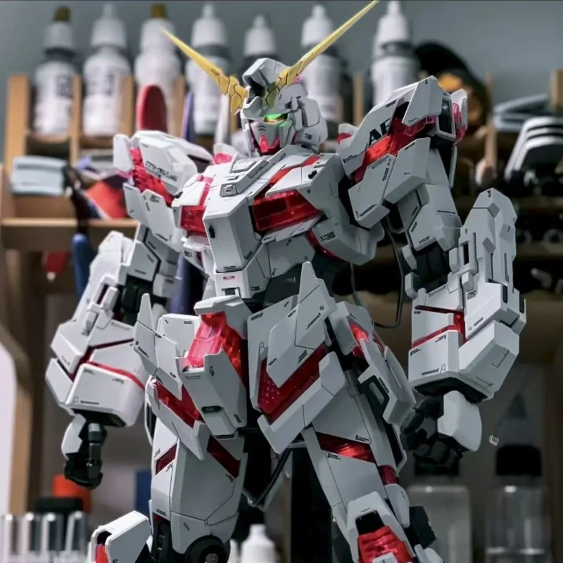 Bandai modelo ensamblado HG unicornio 1/144 Jim Spartak Mark Mecha juguete decoración regalo modelo figuras de acción colección de figuras de Anime