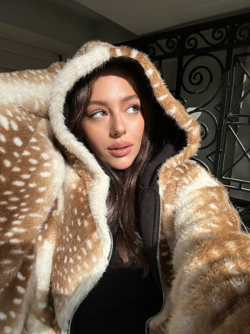 Y2K Retro Bambi Zip Sweatshirt Faux Fur Deer Pattern Reversible Hoodie Black Elegant Mori Embroidery Streetwear Women Boxy Coat
