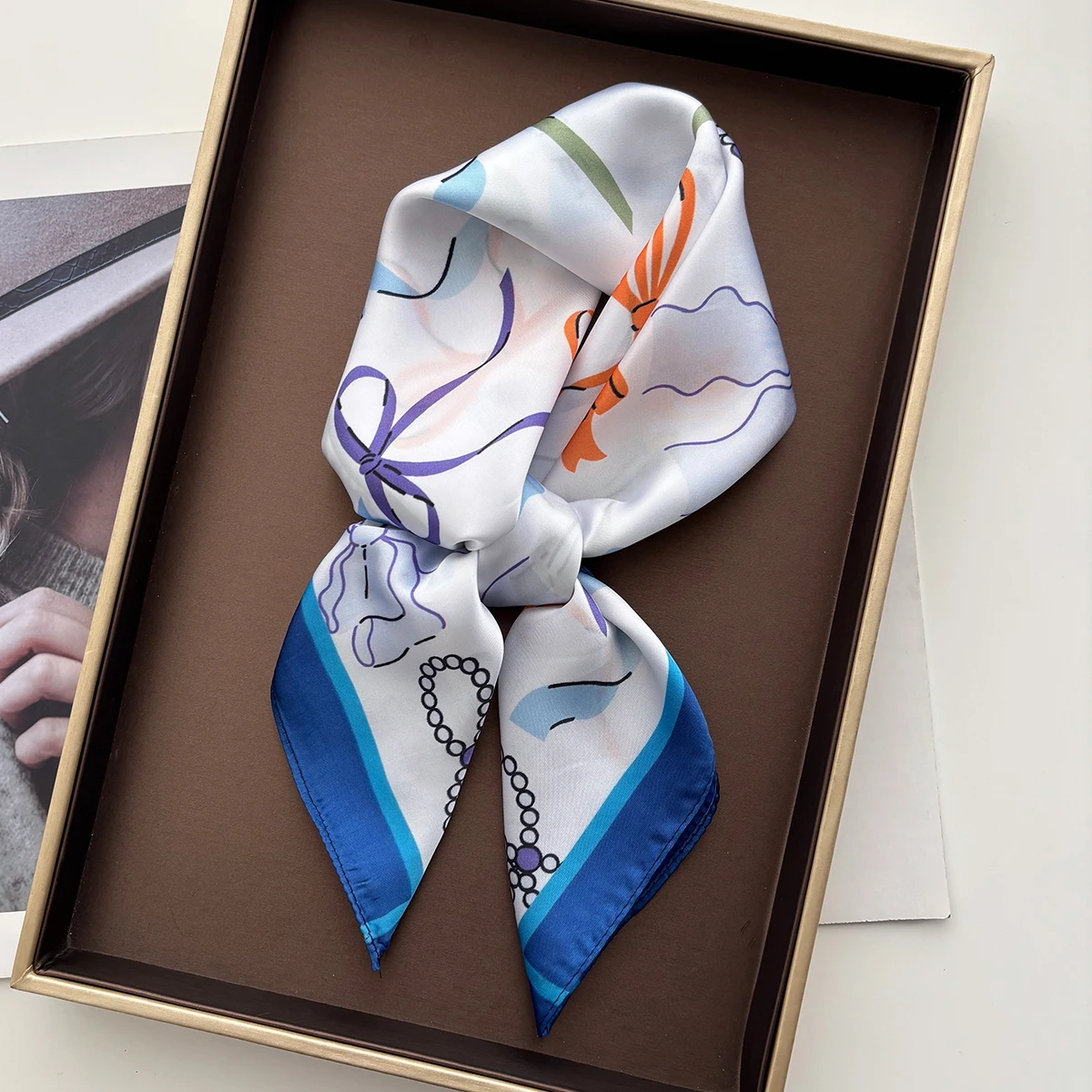 

Women Square Scarves Fashion Print Hairbands Elegant Floral Foulard Female Bandana Neck Kerchief Headbands