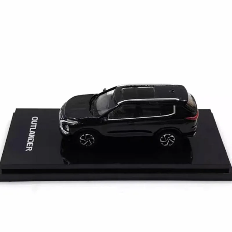 

Diecast 1:64 OUTLANDER 2023 Alloy Simulation Car Model Static Collection Decorated Holiday Gifts Toys