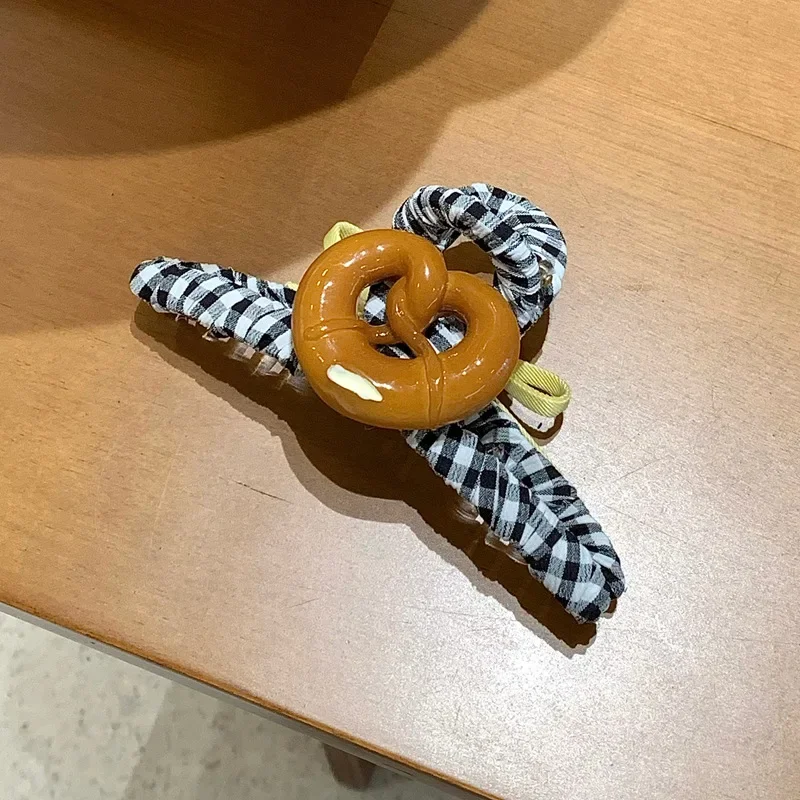 

NEW 13CM Large Pretzel Bread Hair Claw Korean Style Plaid Bow Claw Clips INS Trendy Hair Clips for Women Girls Hair Accessories