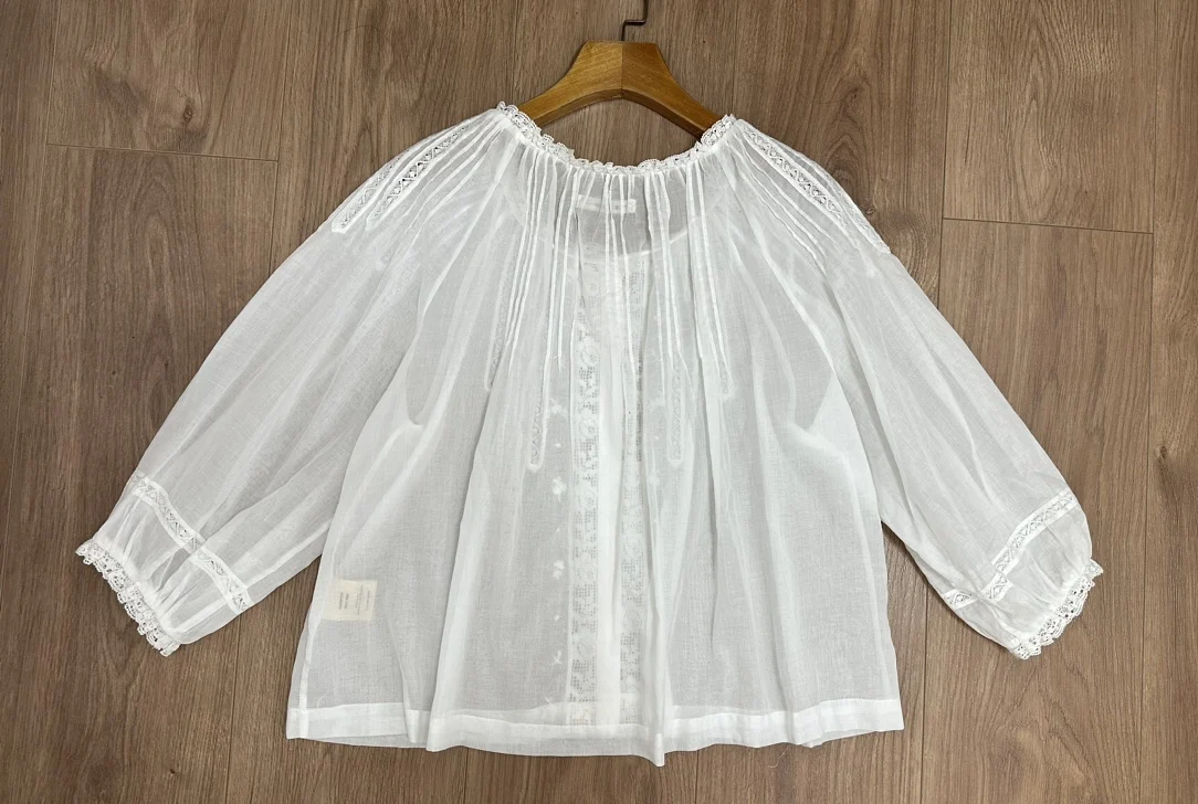 Women Shirt Single Breasted Lace Hollow Out Embroidery Stitching Casual 100% Cotton Blouse