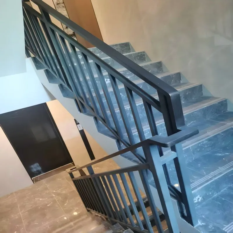 Customization For Villa Outdoor Safety Luxury Galvanized Pipe Stair Railing and Handrail Decorative Balusters