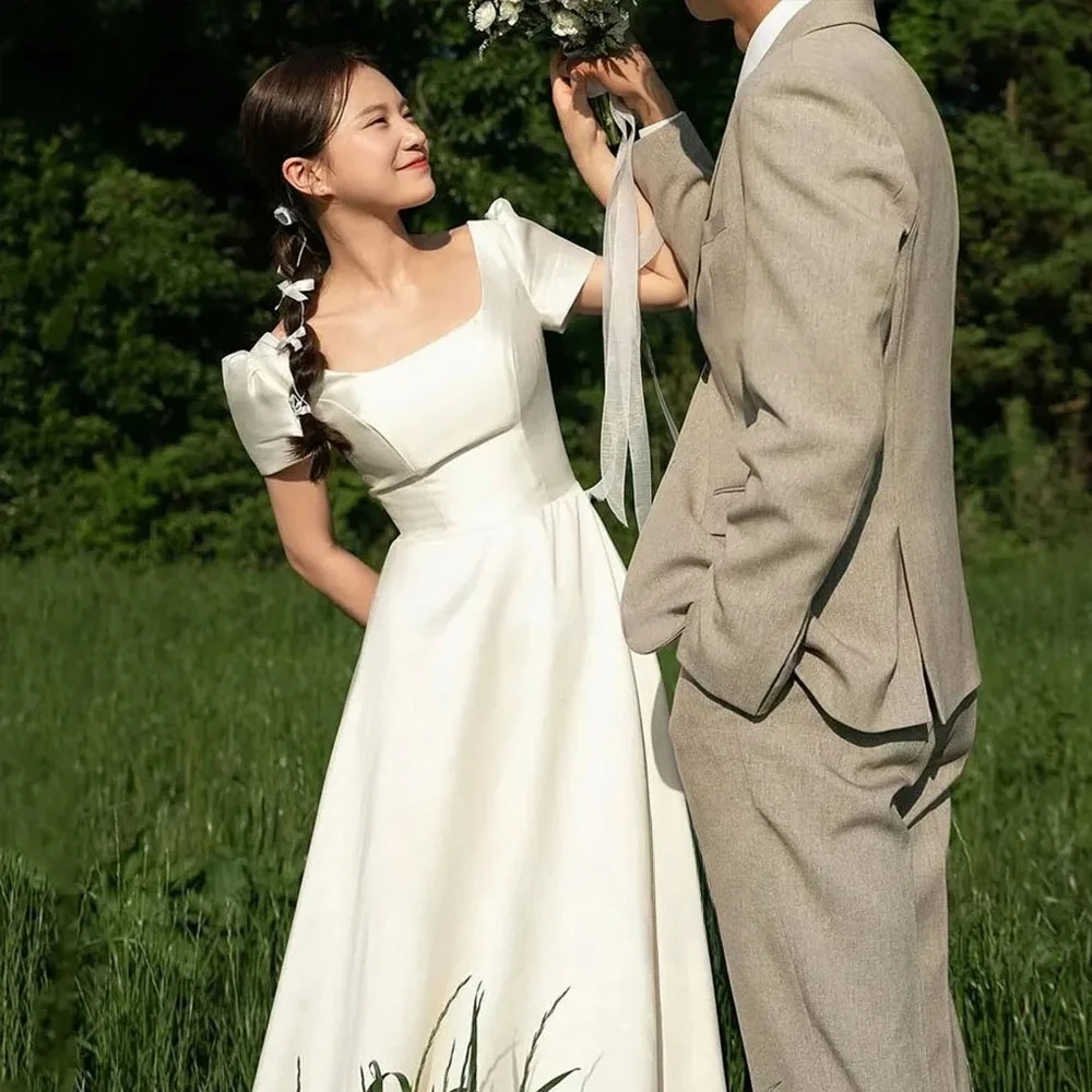 Customized Unique Simple Ivory Satin Wedding Dresses Elegant Exquisite Short Dress Square Collar Short Sleeve Bridal Gowns