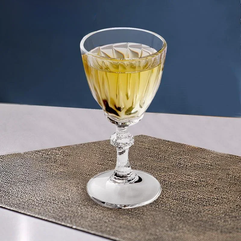 Crystal Glass Shot Glasses Set V-Shaped White Wine Glasses  Hard Liquor Cups Gift Box Nordic Style Beverage Utensils