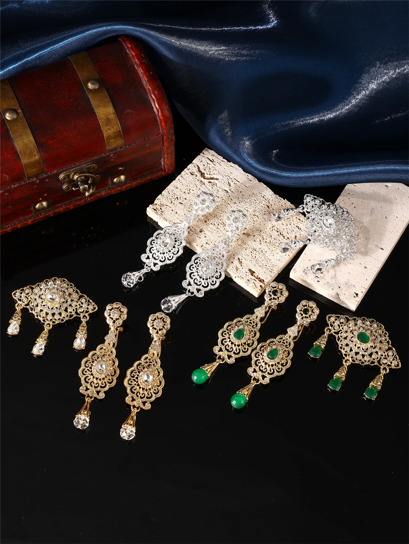 Moroccan Lady's Earring & Brooch Jewelry Set, Hollow Carving Inlaid with Rhinestones, Bride Wedding Jewelry Set