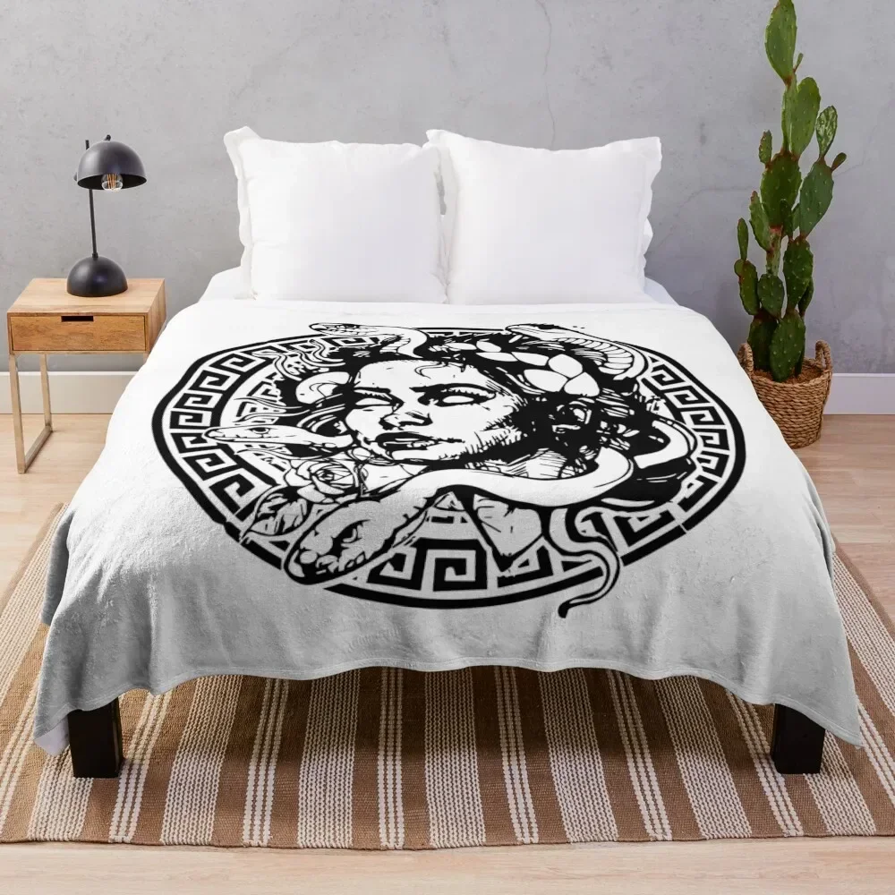 medusa (black) Throw Blanket Bed covers blankets and throws warm winter Blankets