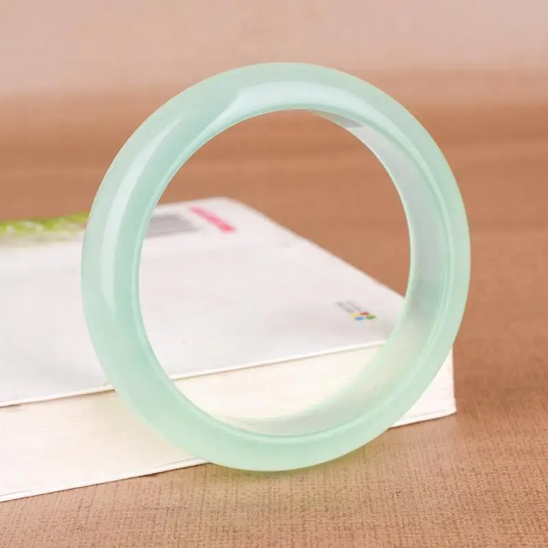 

Natural Genuine Jadeite Color Ice Type Light Green Myanmar Jade Bracelet