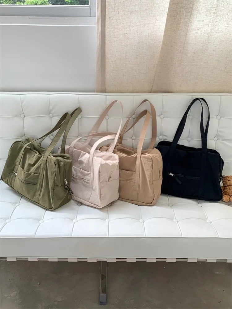 Bolsa de viagem feminina de grande capacidade, bolsa de ombro casual de nylon, bolsa simples com zíper, sacola coreana de deslocamento, nova moda, 2024