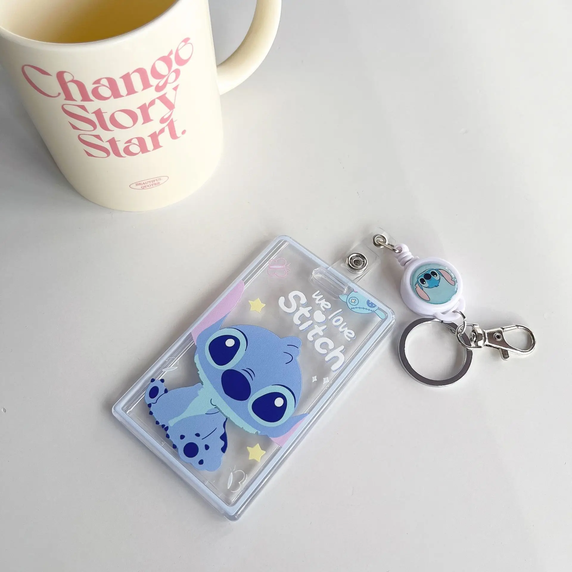 ที่ใส่บัตรลายสติทช์จากดิสนีย์น่ารัก  อะคริลิคใส  ที่ใส่บัตรนักเรียน  สายคล้องคอปรับได้  กระเป๋าใส่บัตรแบบหนีบ  ของขวัญสำหรับเด็กผู้หญิง