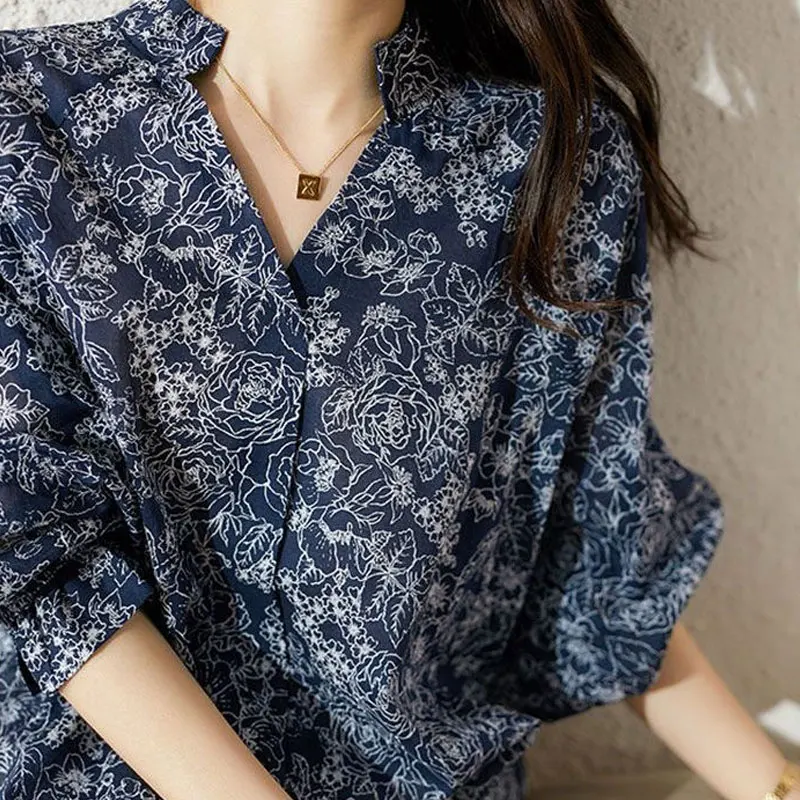 2024 Vintage Floral Printed V-Neck Blouse Women\'s Clothing Casual Button Spring Autumn Spliced Loose All-match Long Sleeve Shirt